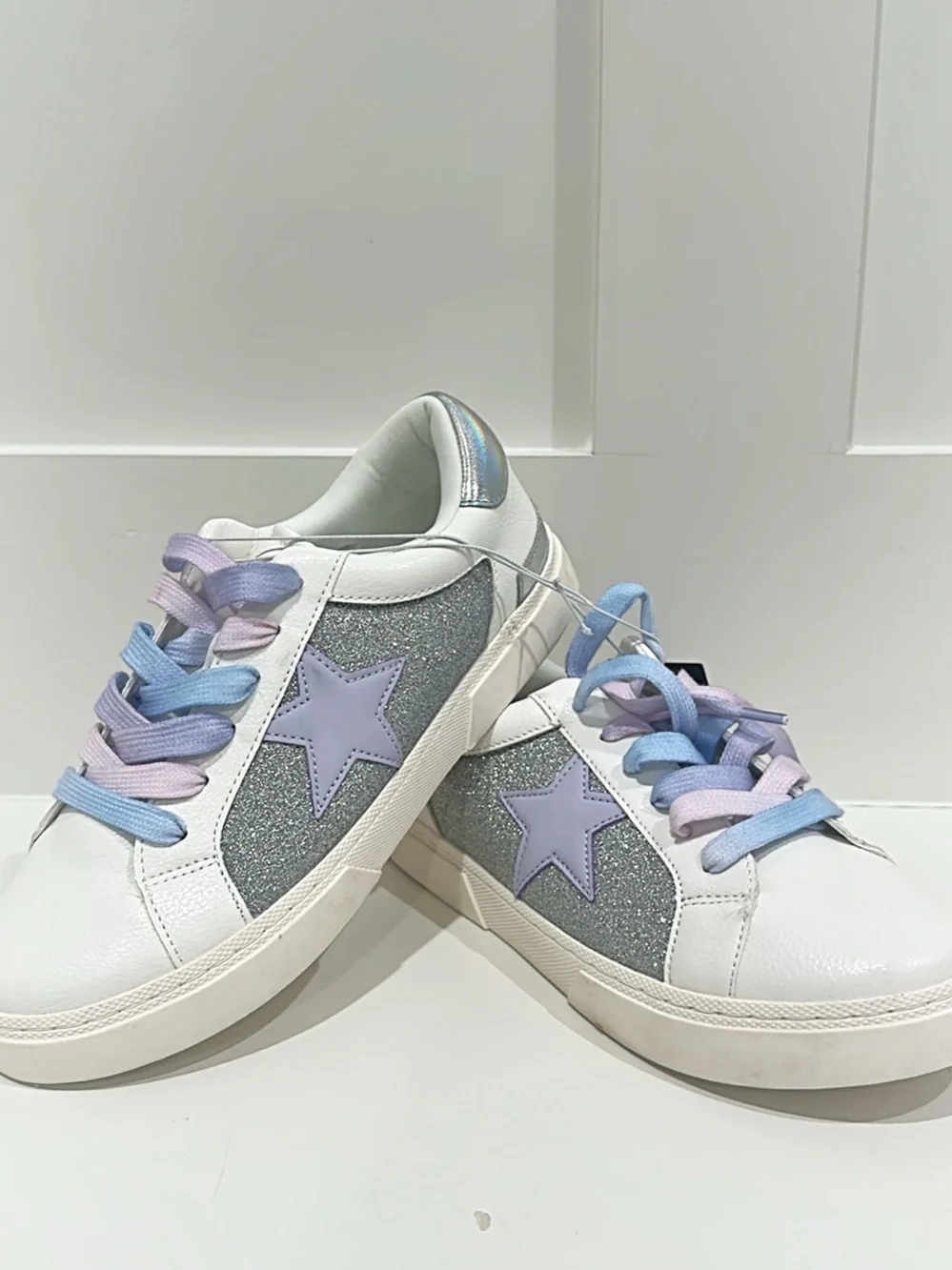 art class White Sneakers with Lavender Star and Iridescent Silver Panels